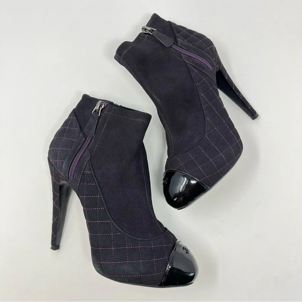 Chanel Quilted Ankle Boots Booties Heels CC Logo Cap Toe Purple Black 40 9 9.5